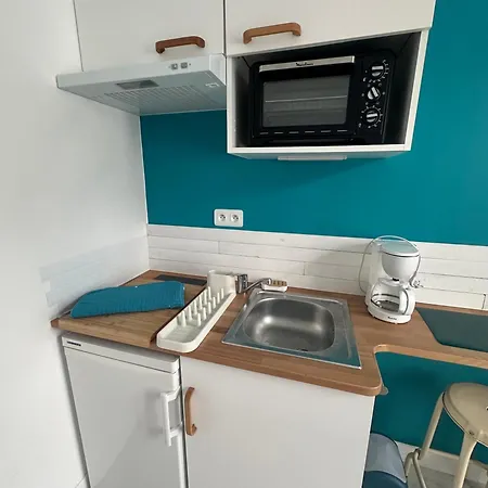 Bleu - A 100 M De La De * Berck