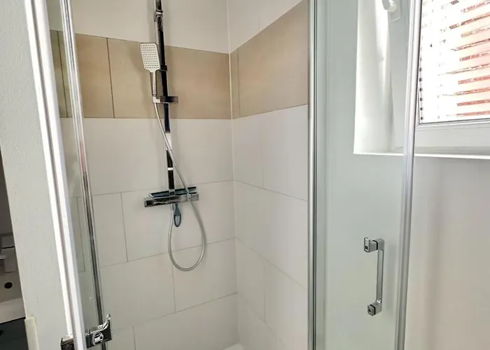 Bleu - A 100 M De La De Berck